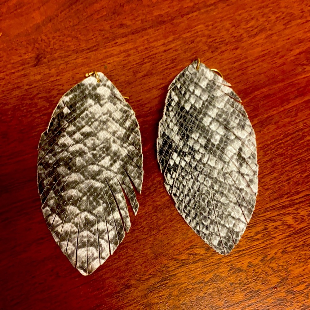 Snake skin print earrings
